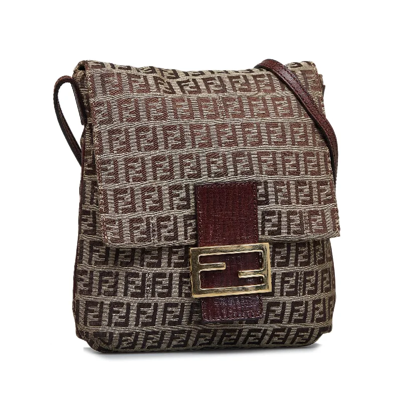 Fendi By The Way bags with a contrast - colored interior for visual interestFendi Zucchino Crossbody (SHG-JtjUvx)