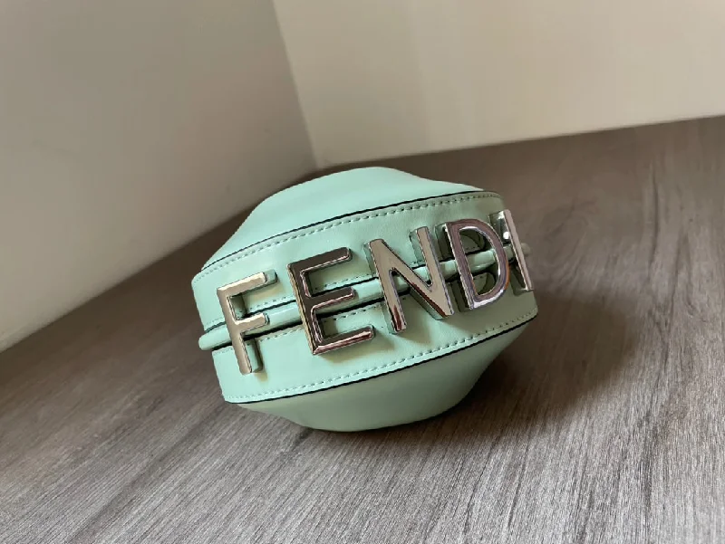 Fendi bags with a front - zip pocket for small items such as lip balm and earphonesFendi Luxury Bag - FED - 066