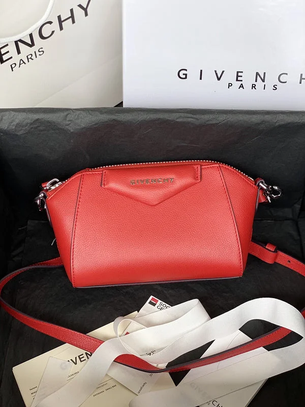 Sustainable fashion bagsWhimsy Finds - Givenchy Bags - 024