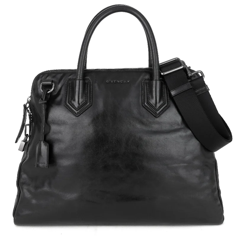 Best bags for weekend getawaysSmooth Leather Tote Bag