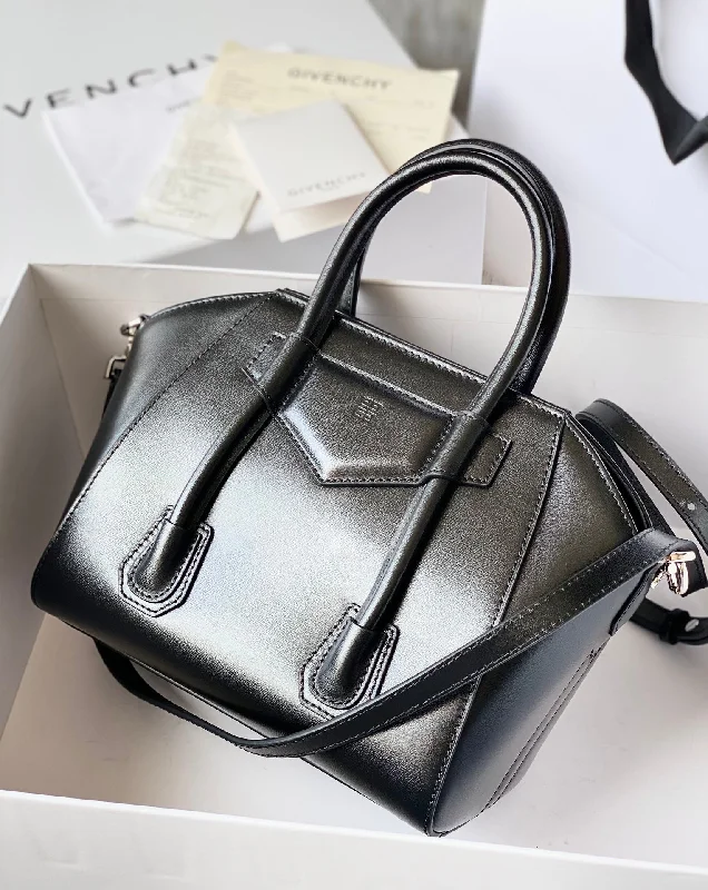 Affordable leather bagsGivenchy Mini Antigona Lock Bag In Box Leather