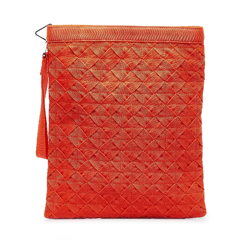 Bottega Veneta bags for minimalist fashion loversBottega Veneta Intrecciato Clutch Bag (SHG-UuuWxf)