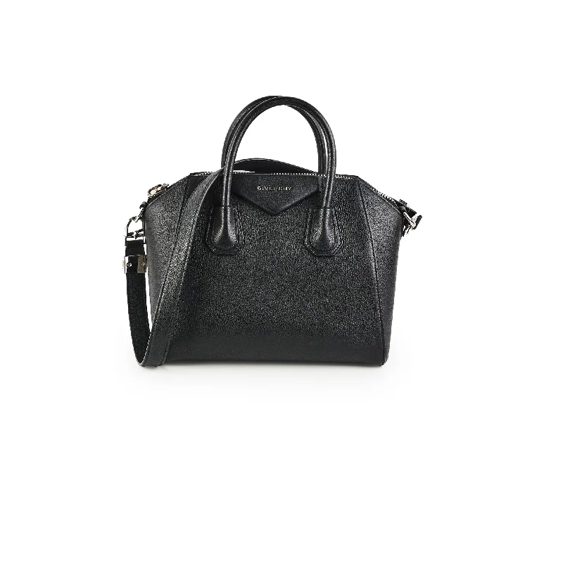 High-end designer bags for menGivenchy Small Antigona Black