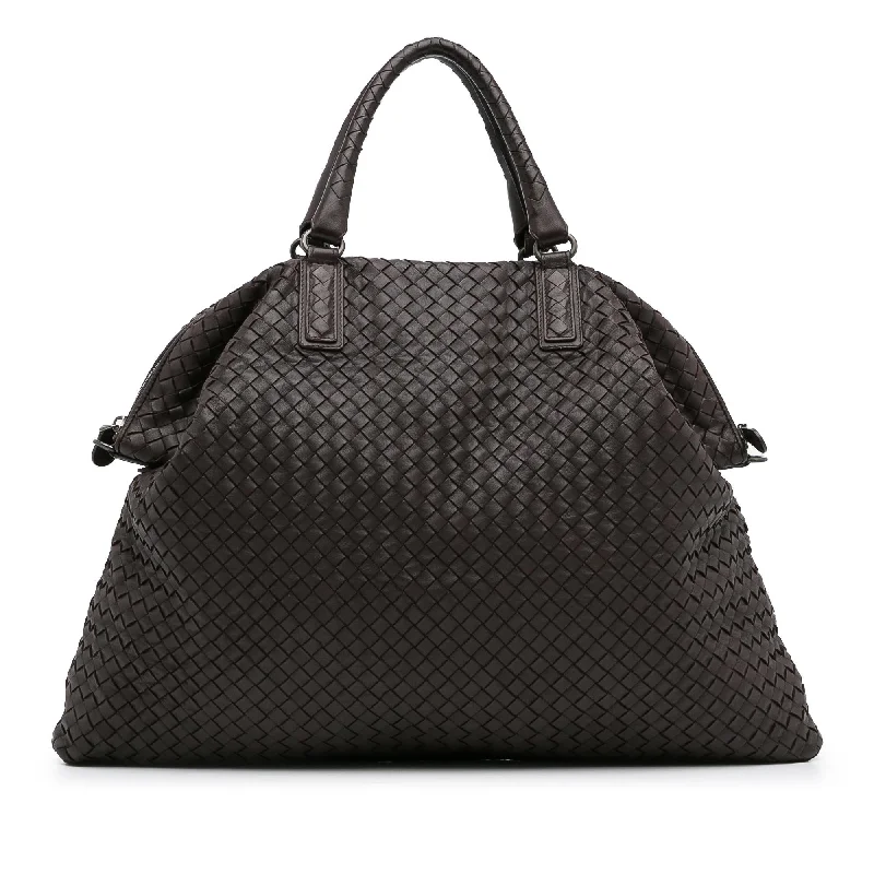 Bottega Veneta small crossbody bags with gold hardwareBottega Veneta Maxi Intrecciato Convertible Tote (SHG-fgaSFB)