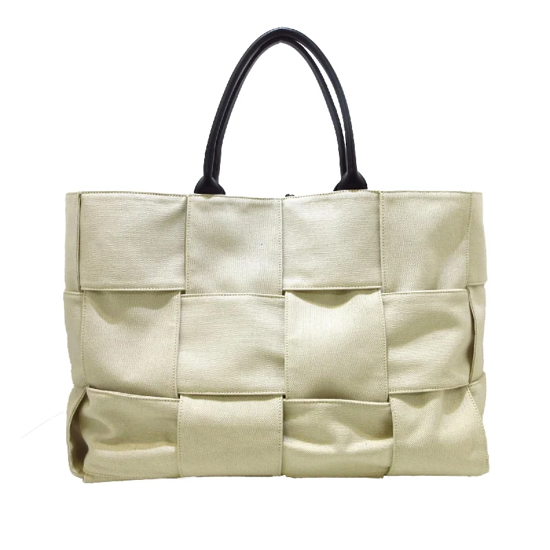 Bottega Veneta bags for shopping spreesBottega Veneta Maxi Canvas Intrecciato Arco Tote (SHG-AOF2nb)