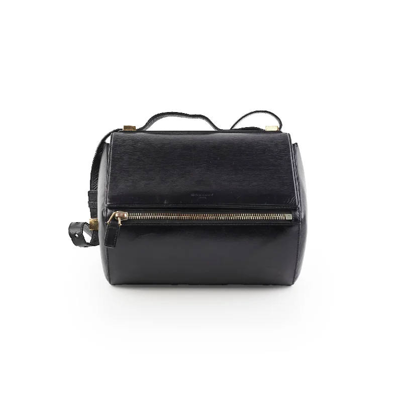 Compact crossbody bags for travelGivenchy Pandora Box Medium Black