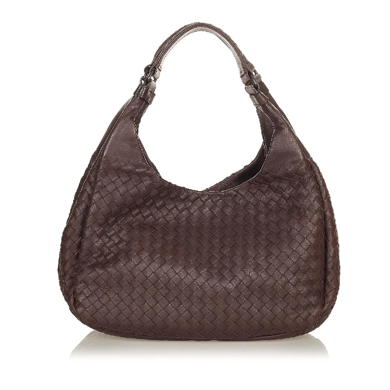 Bottega Veneta bags for cultural eventsBottega Veneta Intrecciato Campana Shoulder Bag (SHG-27142)