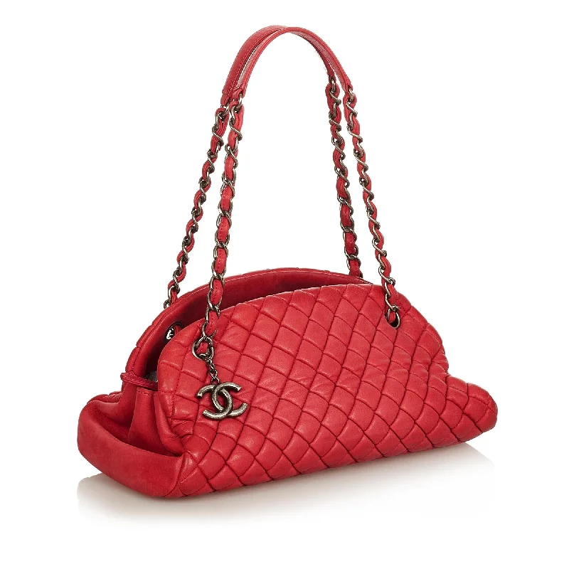 Chanel bags with the perfect balance of luxury and functionalityChanel Mademoiselle Leather Bowling Bag (35686)