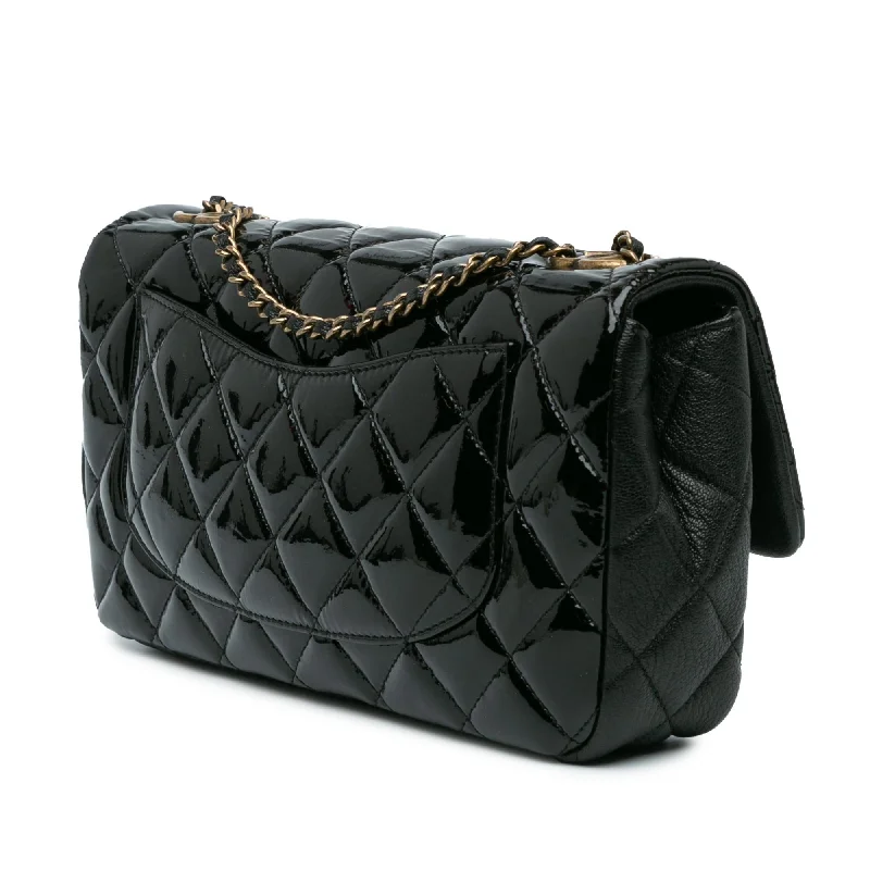 Chanel bags with classic and elegant designsChanel Medium Patent Goatskin CC Eyelet Flap (Xldzli)