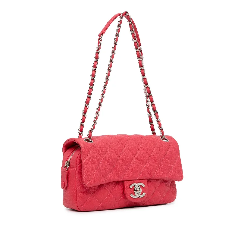 Chanel bags perfect for everyday elegChanel Medium Quilted Caviar Easy Flap (Be3r6z)