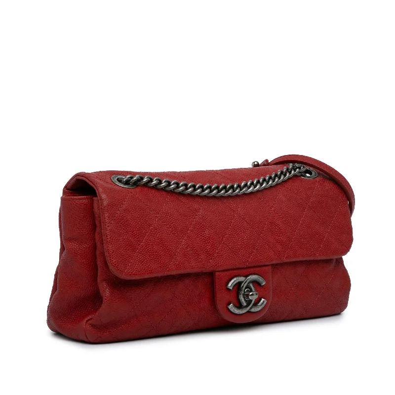 Chanel bags with iconic stitching detailsChanel Medium Quilted Caviar Easy Flap (z0x1eb)