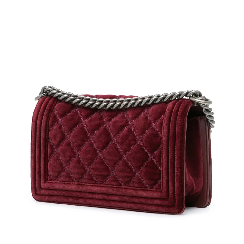 Chanel New Arrival Handbag with Gold HardwareChanel Medium Velvet Stitched Boy Flap Bag (4iiamX)