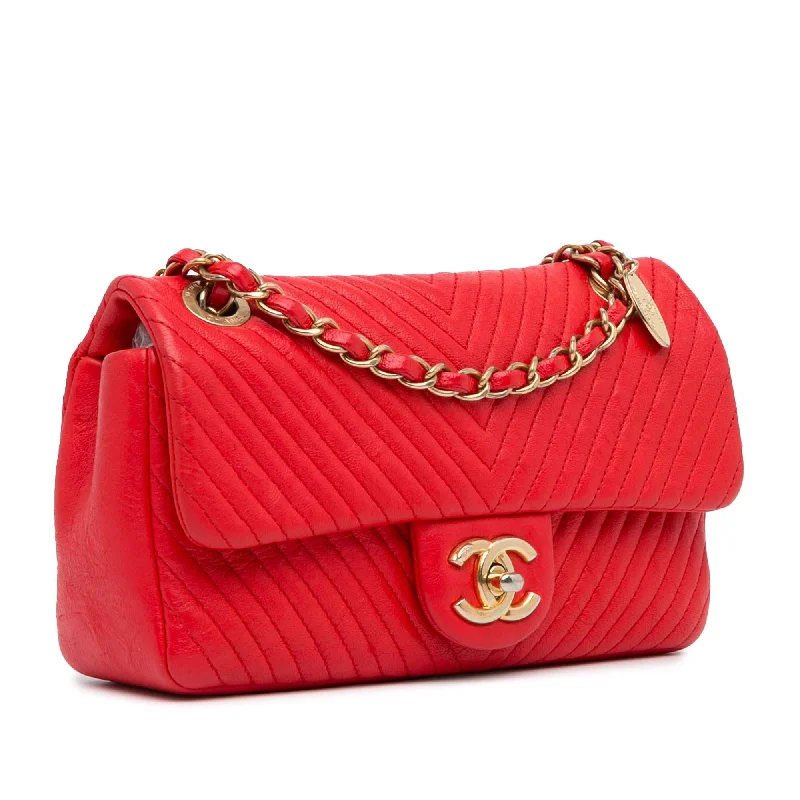 Chanel bags for the minimalist fashionChanel Medium Wrinkled Calfskin Quilted Chevron Medallion Charm Surpique Flap (U42TJR)