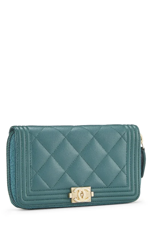 Chanel bags in luxury boutiques worldwideCHANEL QUILTED LAMBSKIN BOY WALLET IN GREEN