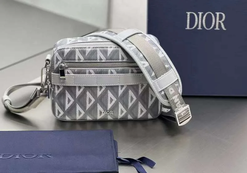 Christian Dior crossbody bags with a front - flap pocket for easy accessDior Bags - The Arid Bag Shop new Luxury bag - 066