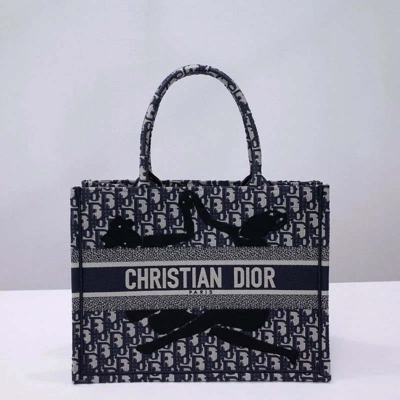 Christian Dior Saddle bags with a patent leather finish for a shiny lookmakbags - Dior Bags - 956